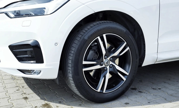 Volvo XC 60 cena 124900 przebieg: 169425, rok produkcji 2019 z Czerniejewo małe 742